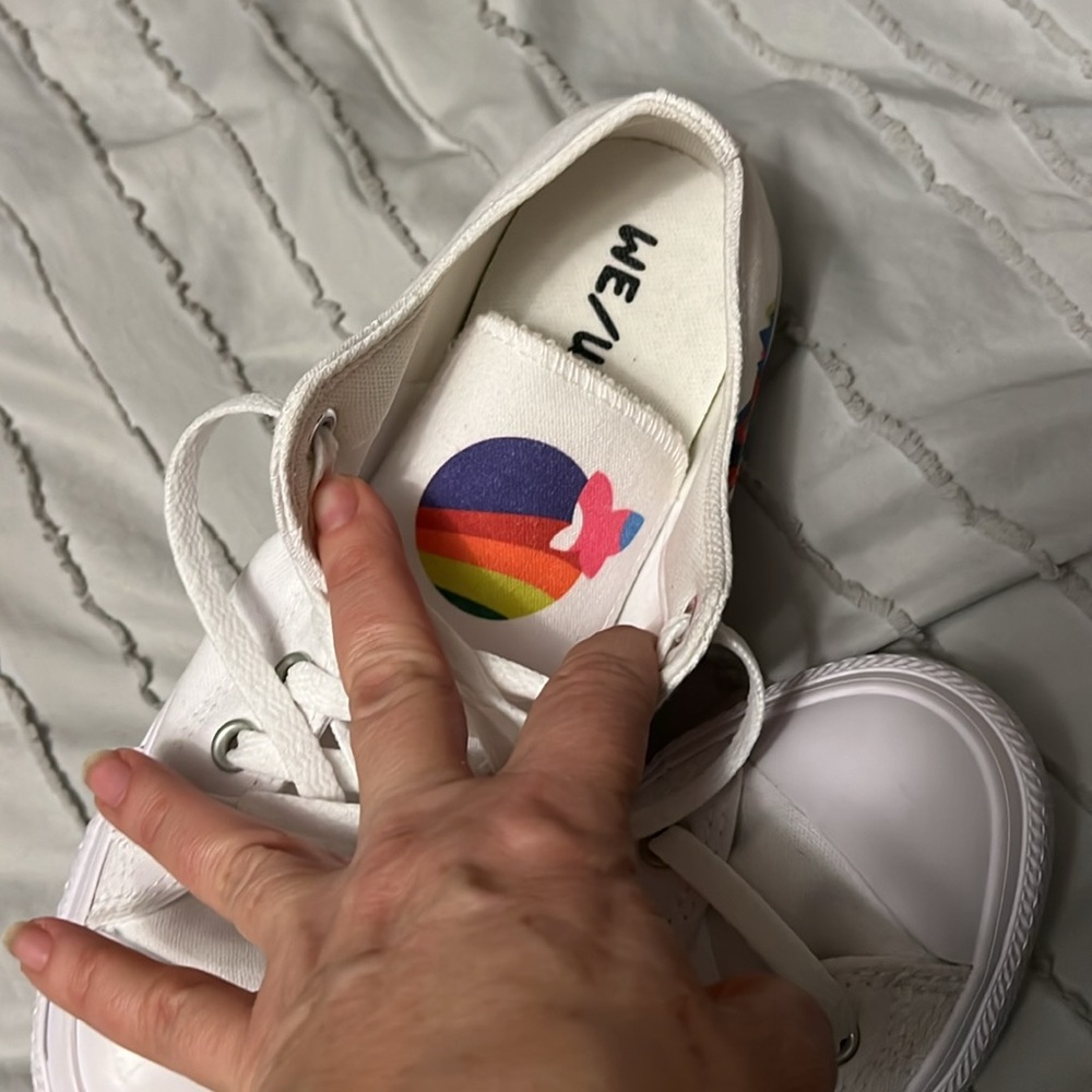 Converse Pride sneakers, Men’s 6 Women’s 8 - Picture 7 of 8